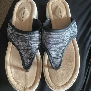 St. John's Bay Black and Gray Sandals